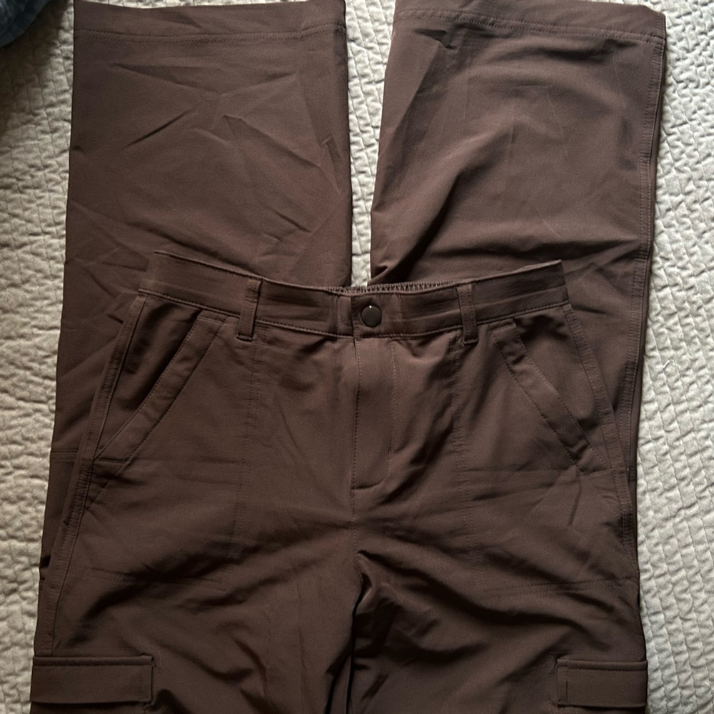 Women’s Old Navy Brown Cargo Pants